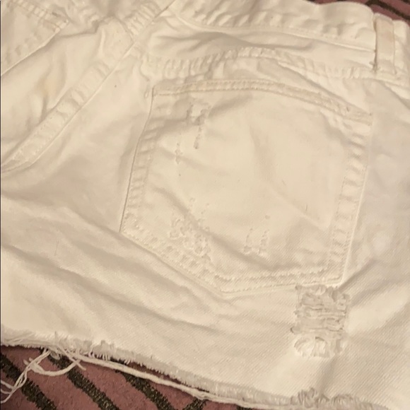 Barely worn free people white jean shorts - Picture 6 of 6